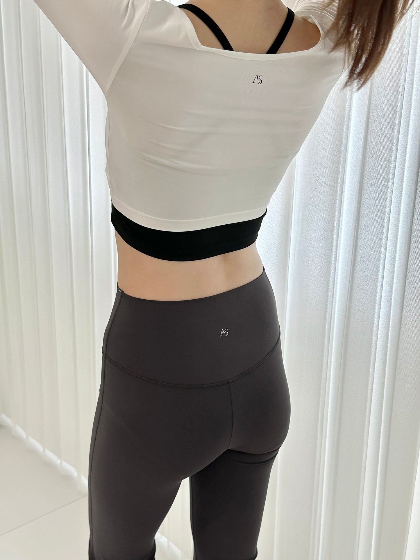 2 in 1 Cross Neck & Strap Long Sleeves Bra Top