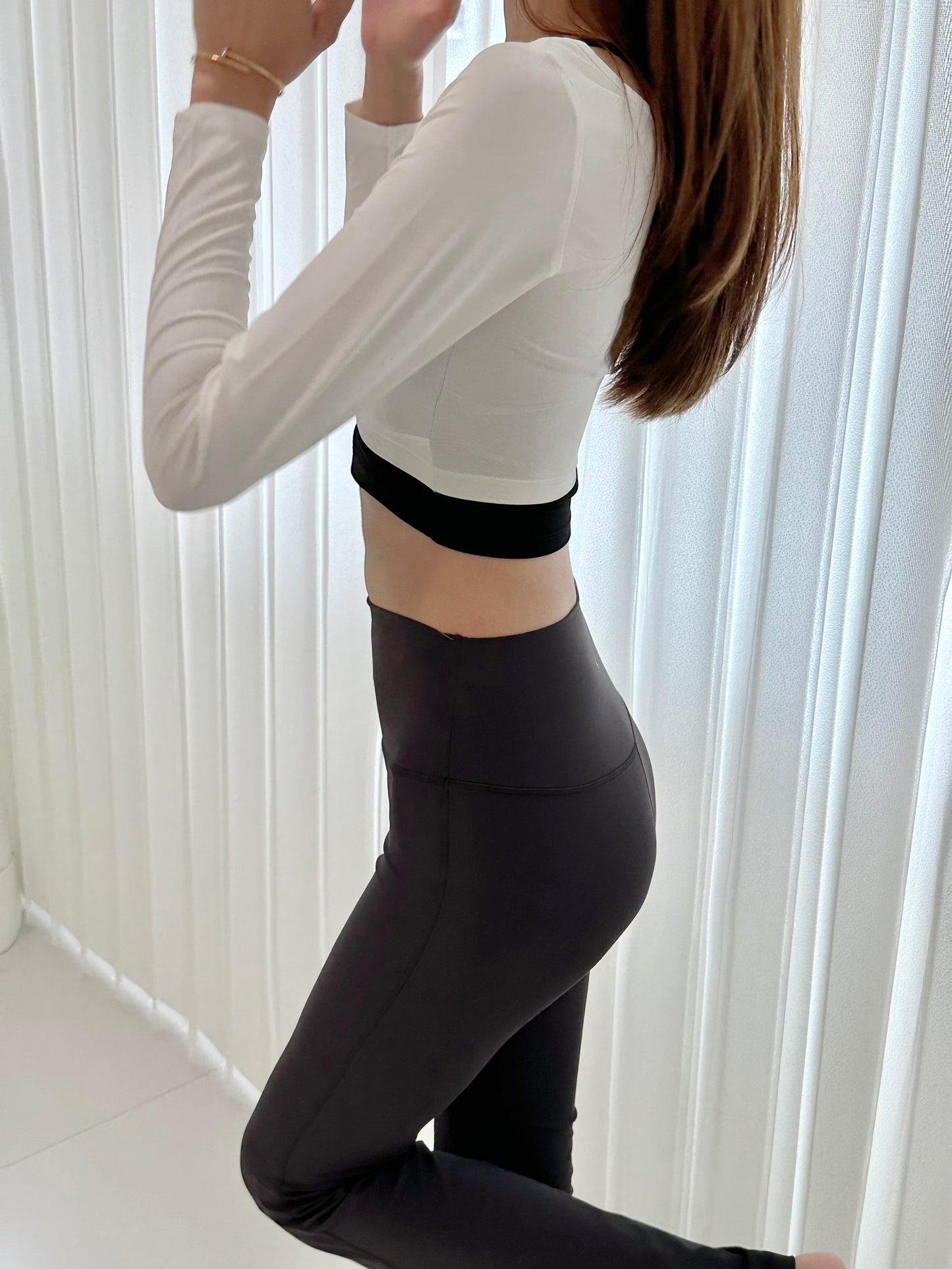 2 in 1 Cross Neck & Strap Long Sleeves Bra Top