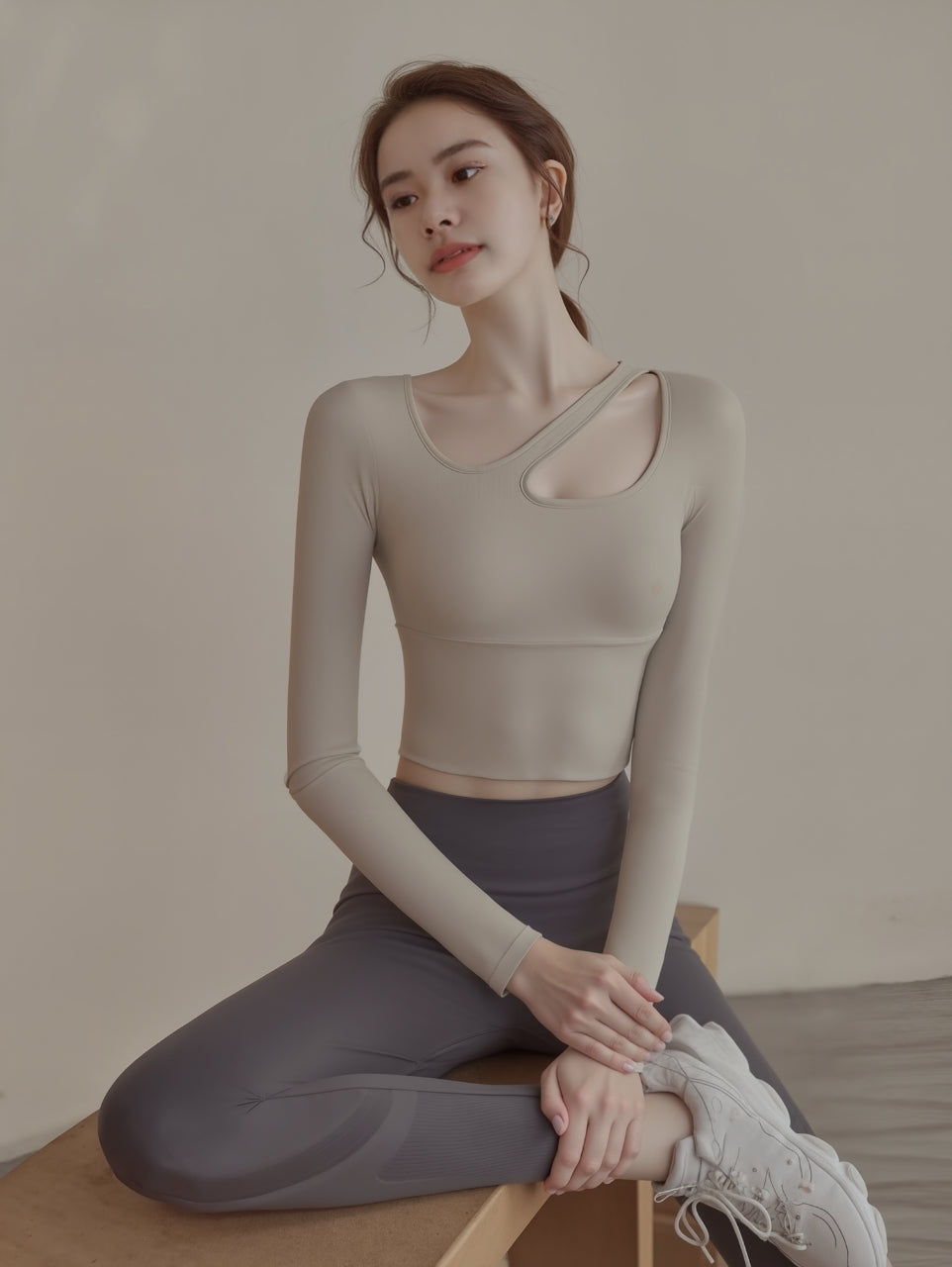 Hole Side Long Sleeves Bra Top