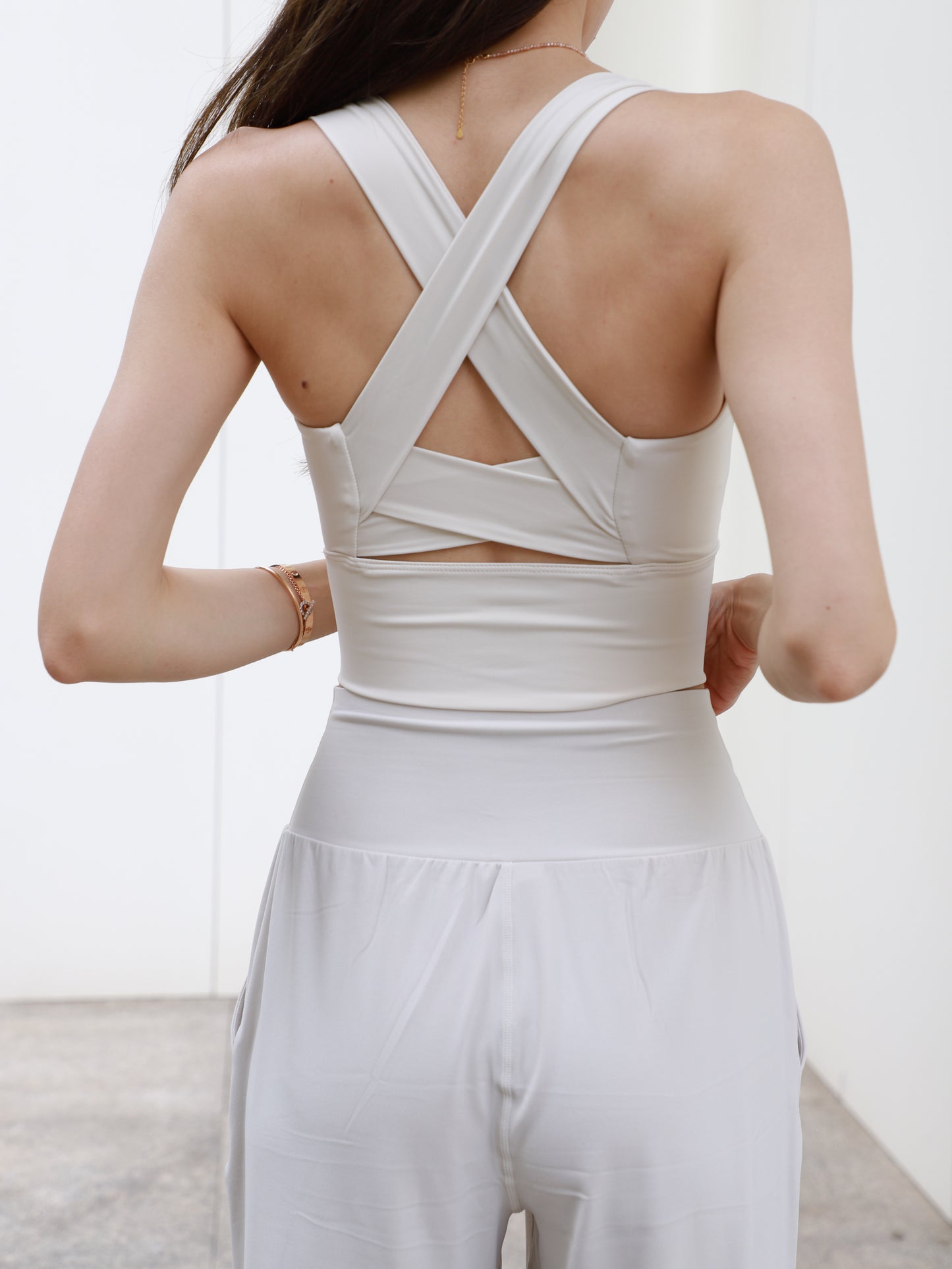 2 Cross Back Sports Bra